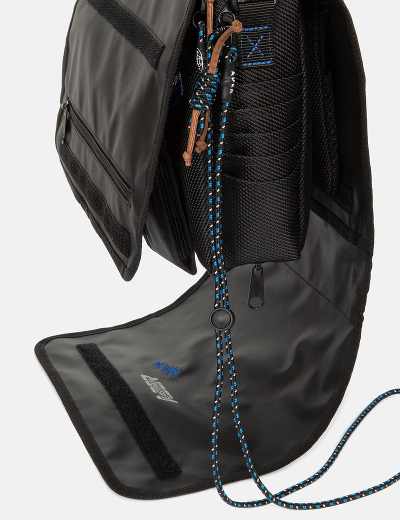 Sac porté épaule Eastpak x Ader Error - Noir