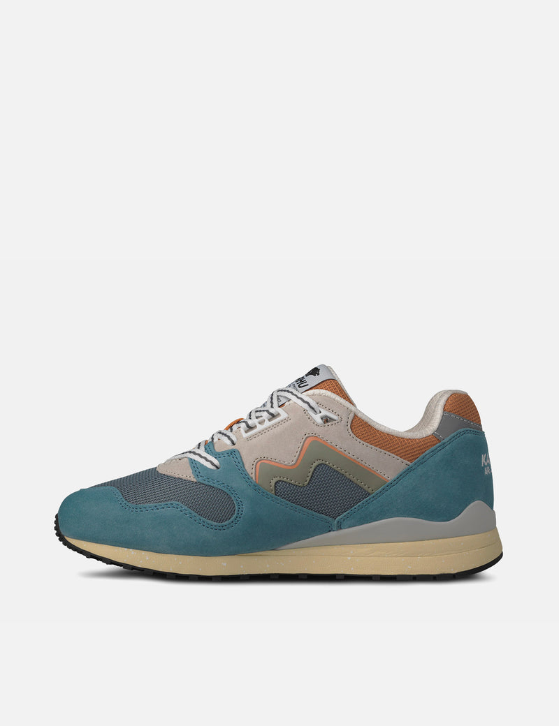 Karhu Synchron Classic Trainers - Reef Waters/Abbey Stone Grey
