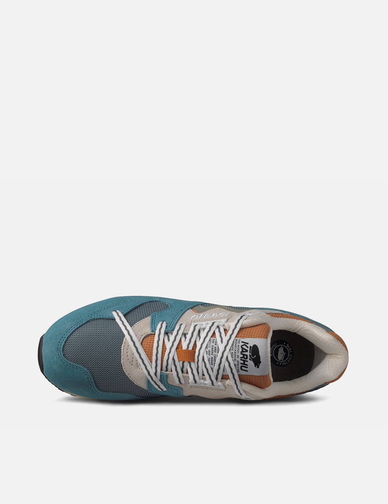 Karhu Synchron Classic Trainers - Reef Waters/Abbey Stone Grey