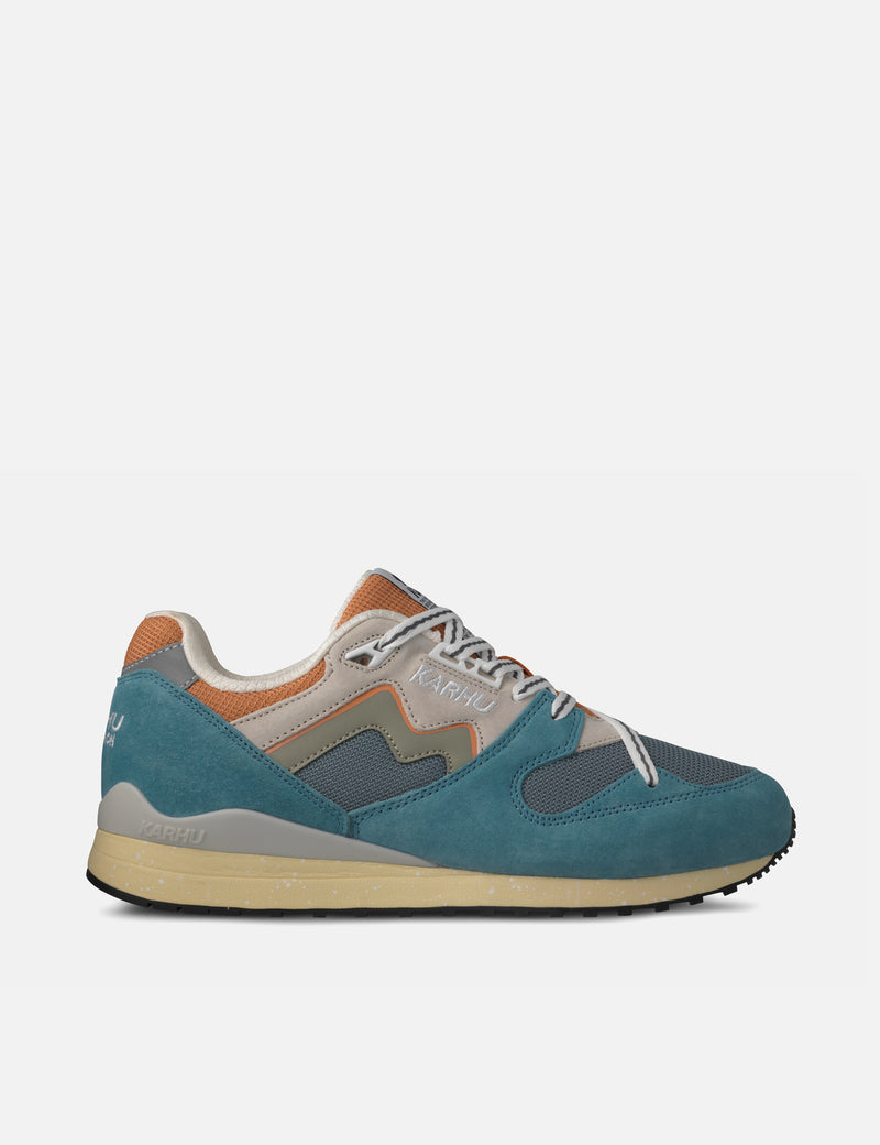 Karhu Synchron Classic Trainers - Reef Waters/Abbey Stone Grey