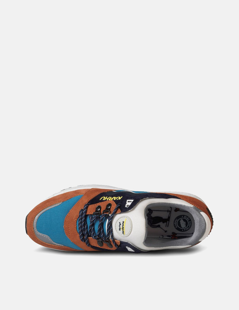 Karhu Aria（F803051）-レザーブラウン/スカイナイト