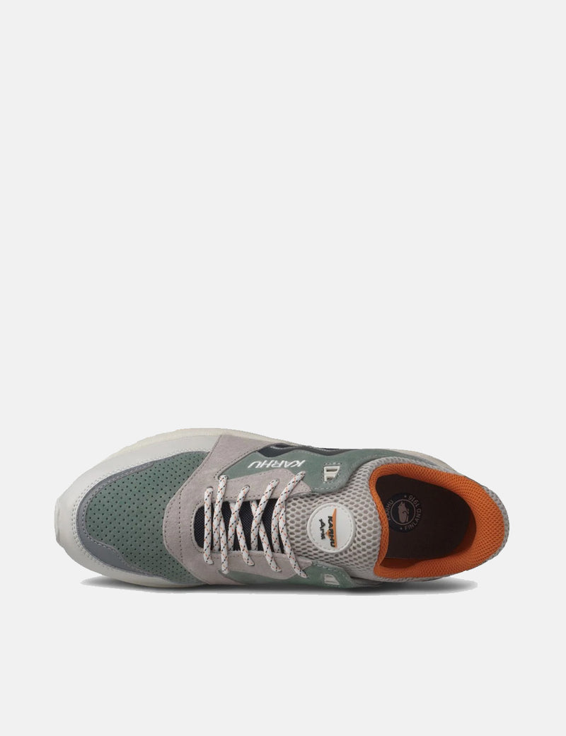 Baskets Karhu Aria Blanc Lys/Encre De Chine