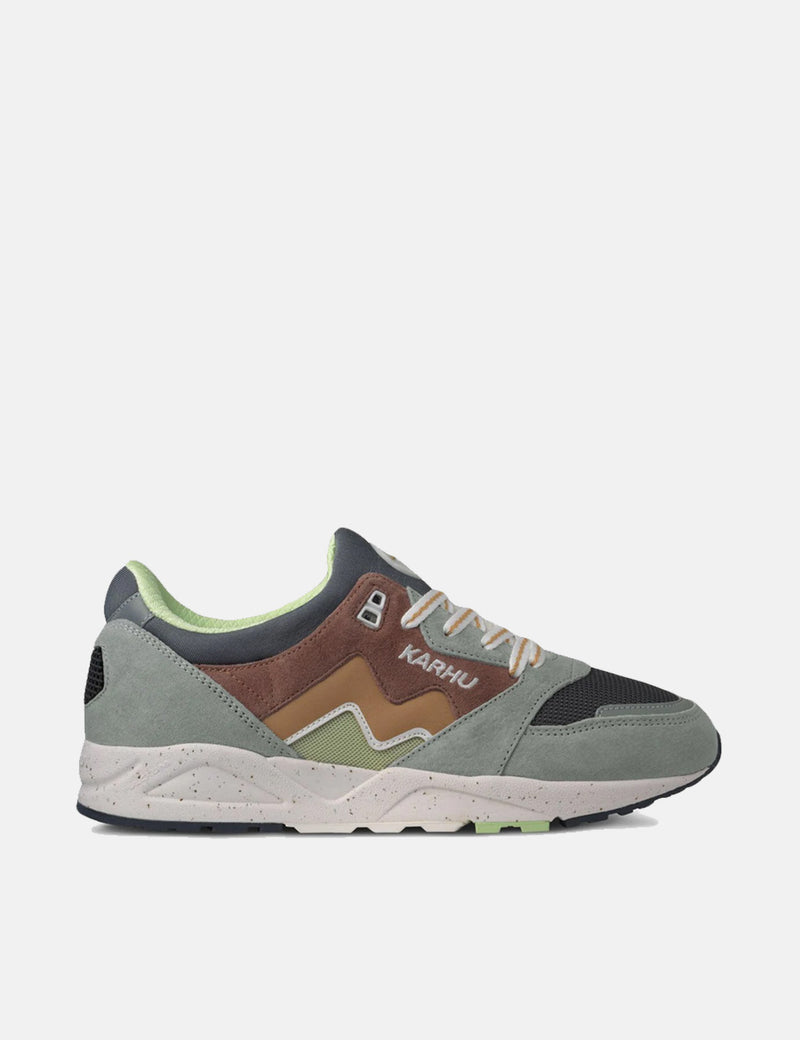 Karhu Aria Trainers - Pigeon Grey/Doe