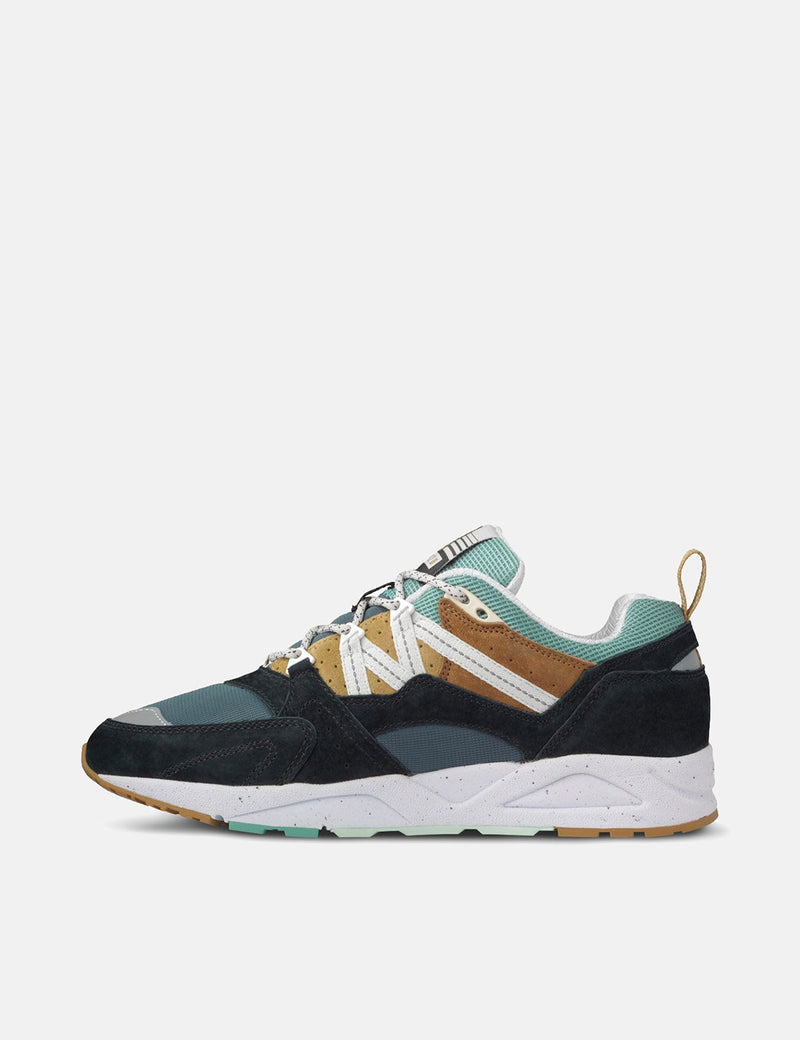 Karhu Fusion 2.0 (F804088) - Jet Black/Pale Aqua