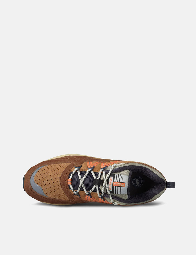Karhu Fusion 2.0（F804112）-ラバーパープル/カドミウムオレンジ
