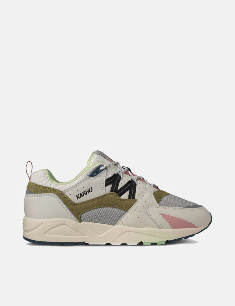 Karhu Fusion 2.0 Trainers - Lily White/Green Moss