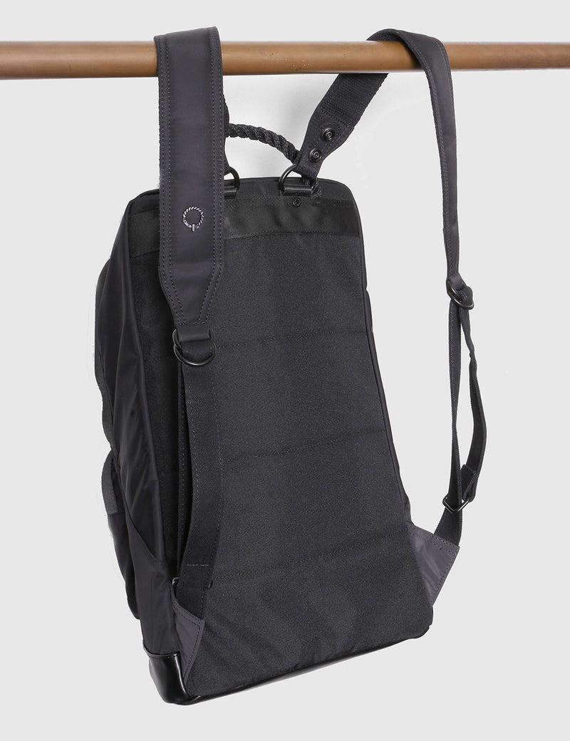 Stighlorgan Cillian Mid Backpack - Black