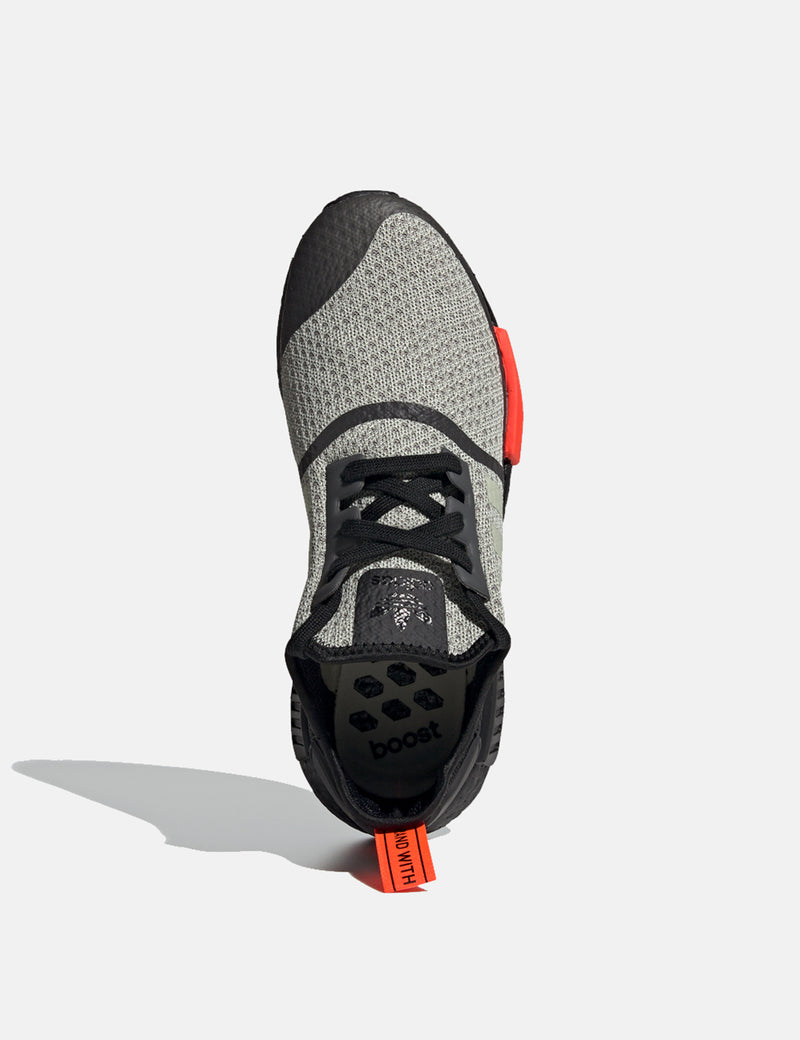 adidas NMD_R1 (FY3562) - 헤일로 그린/코어 블랙/세미 솔라 레드