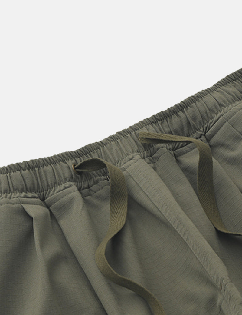 Frizmworks Army Two Tuck Relaxed Pants – Olivgrün