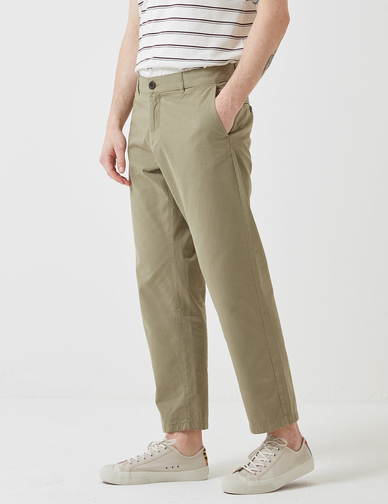 Portuguese Flannel Mini Golf Trousers (Regular Fit) - Light Olive Green