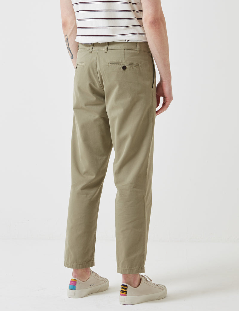 Portuguese Flannel Mini Golf Trousers (Regular Fit) - Light Olive Green