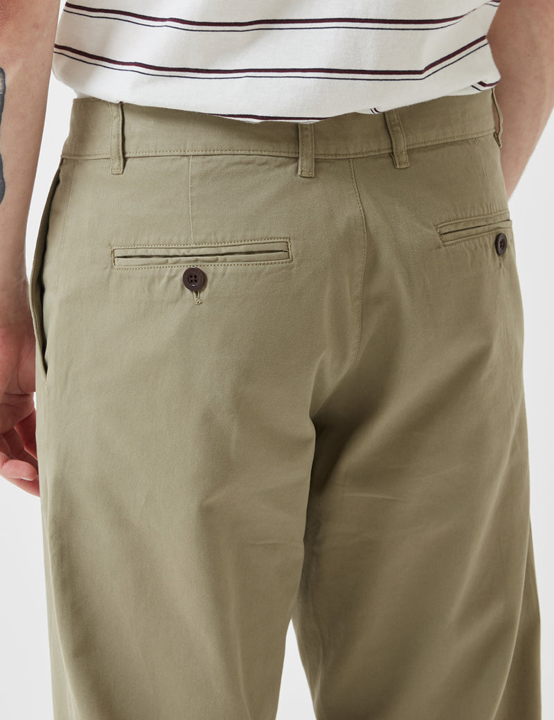 Portuguese Flannel Mini Golf Trousers (Regular Fit) - Light Olive Green