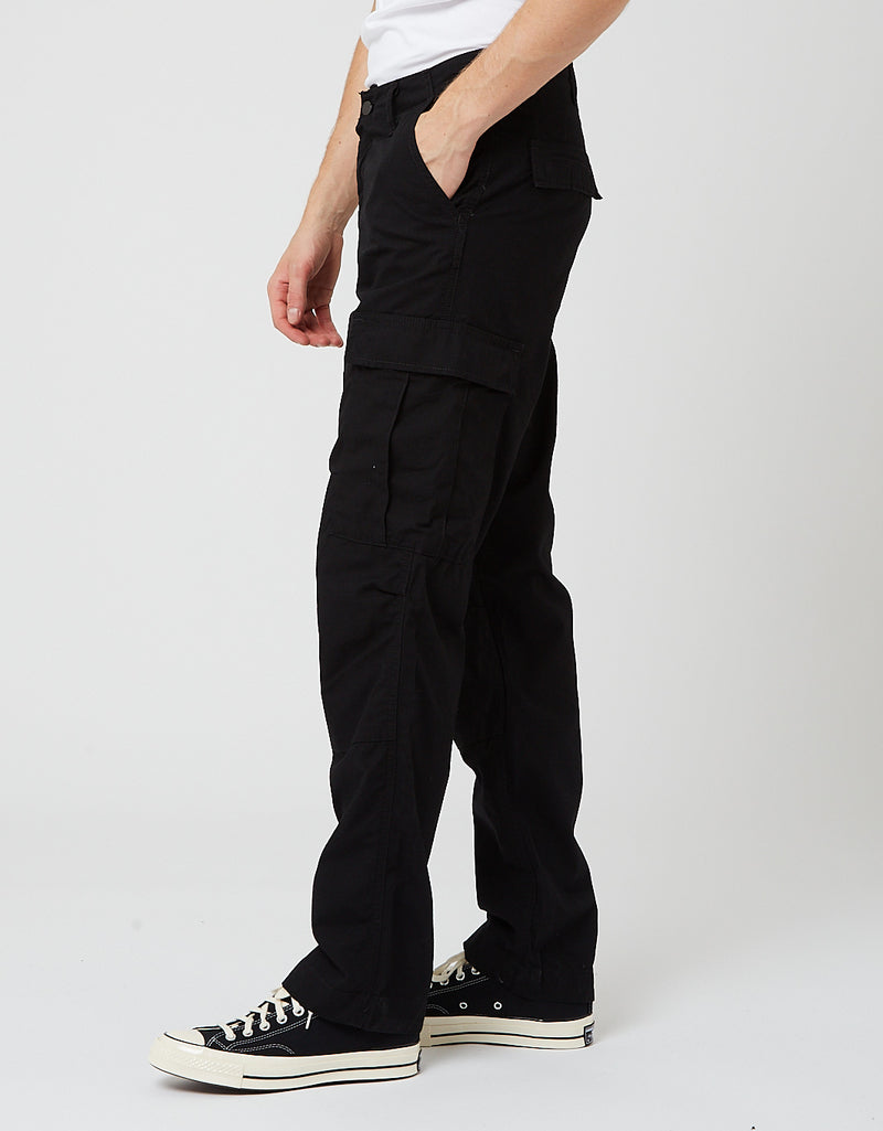 Carhartt-WIP Pantalon cargo régulier (sergé Moraga) - Noir