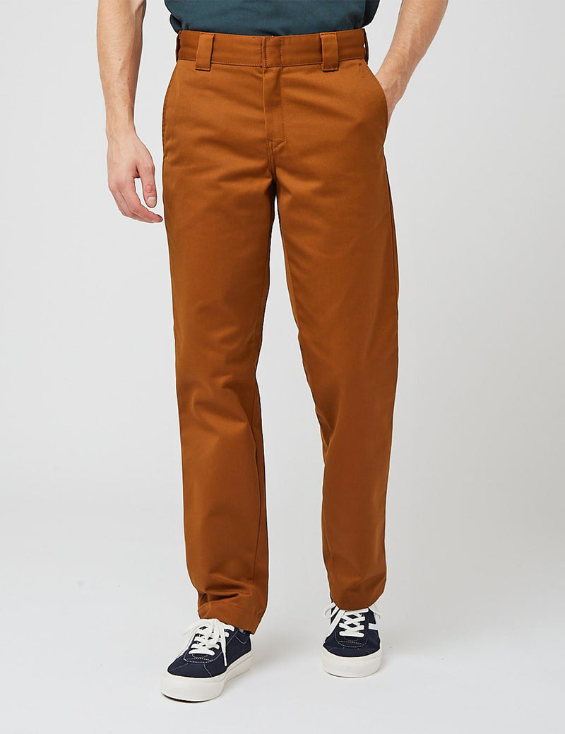 Carhartt-WIP Master Pant (coupe fuselée décontractée) - Tawny Rinsed