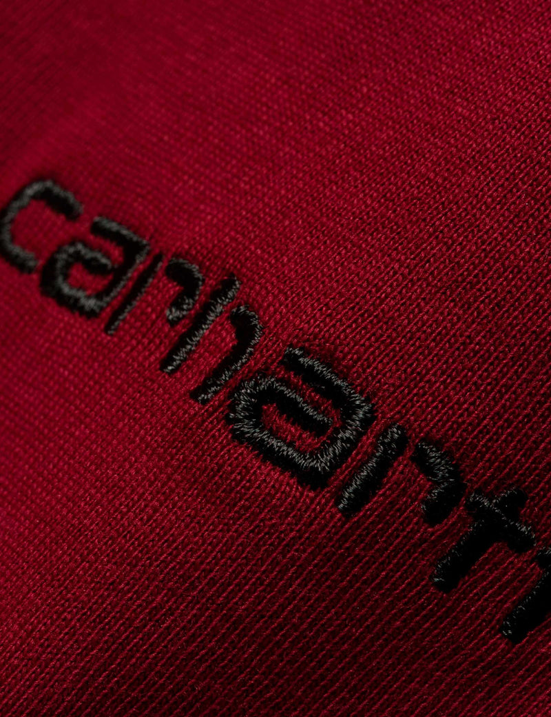 カーハート-WIPスクリプト刺繍Tシャツ-マルベリー