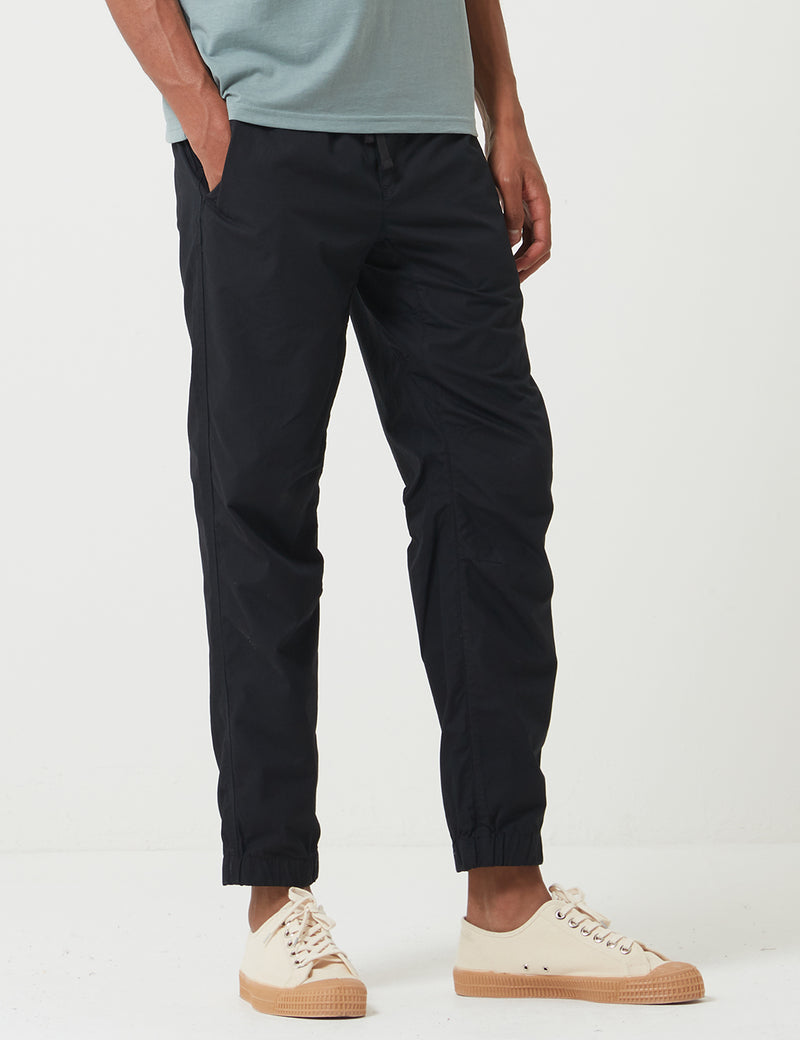 Carhartt-WIP Coleman Pants (Relaxed Fit) - Black