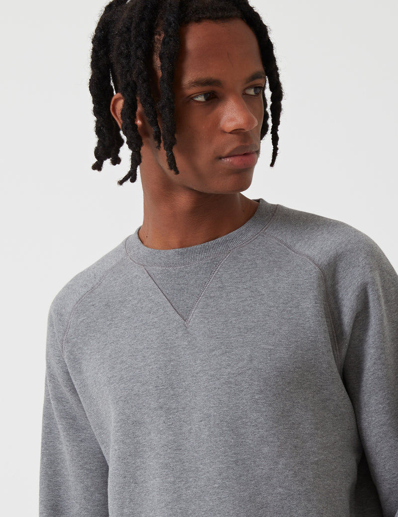 Carhartt-WIP Chase Sweatshirt - Dark Grey Heather