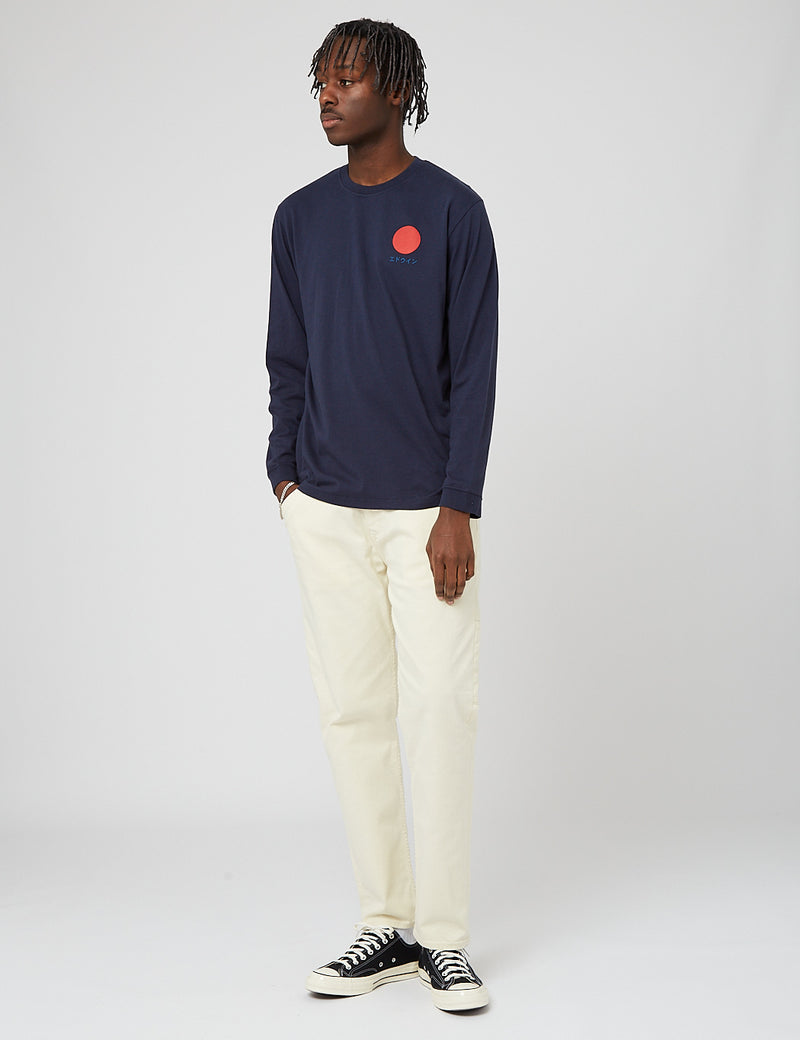 T shirt with deals navy blue blazer