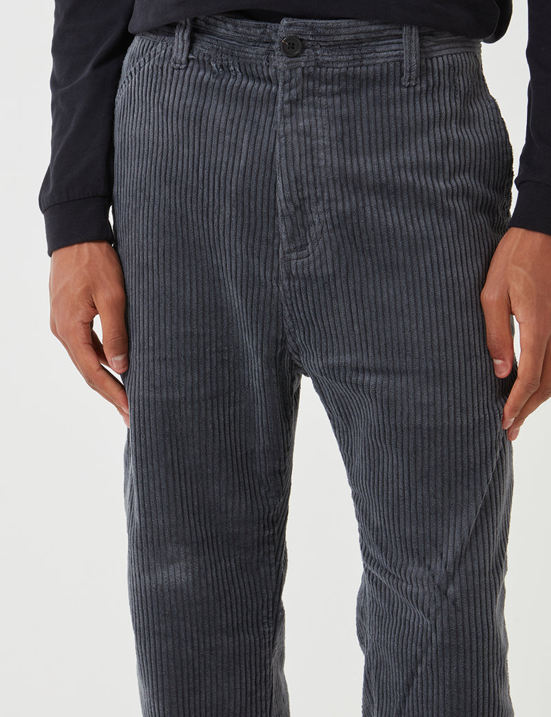 Pantalon Carhartt-WIP Menson (Velours Côtelé) - Blacksmith Grey