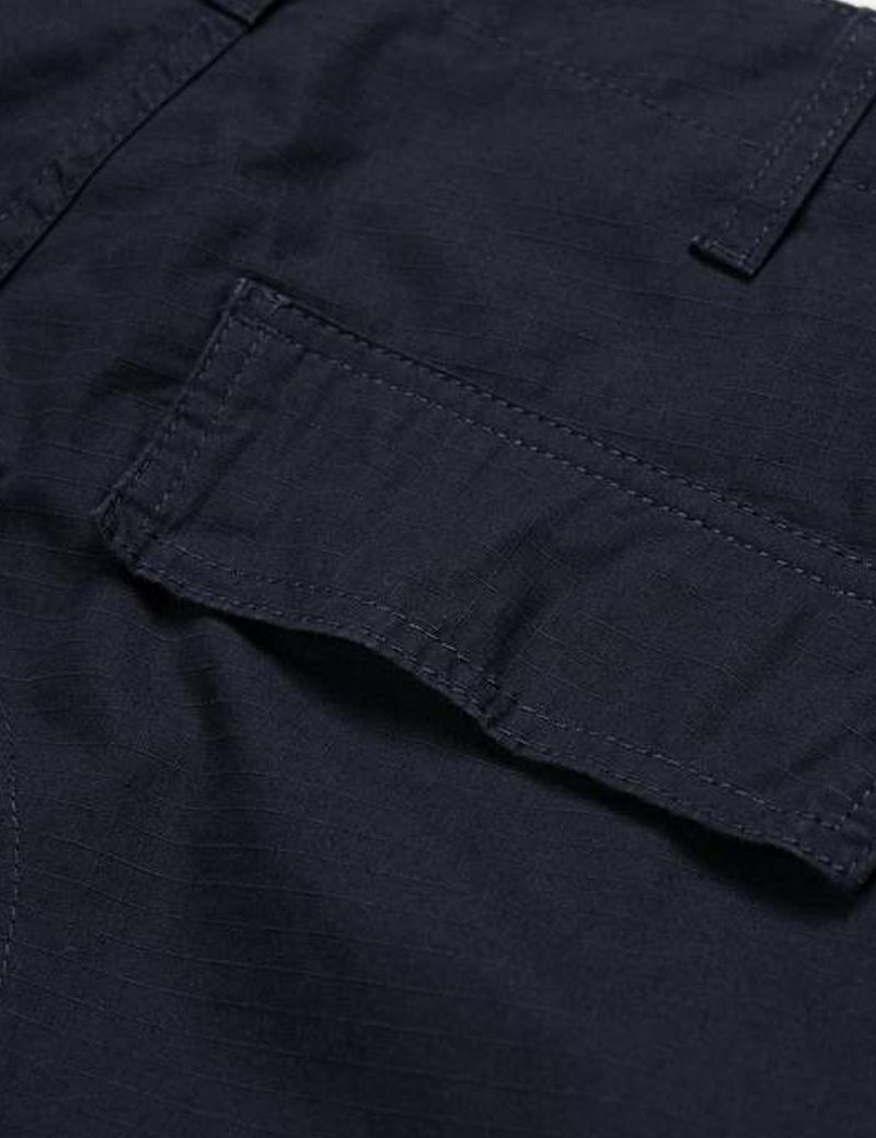 Carhartt-WIPレギュラーカーゴショーツ（リップストップ）-ダークネイビーブルー