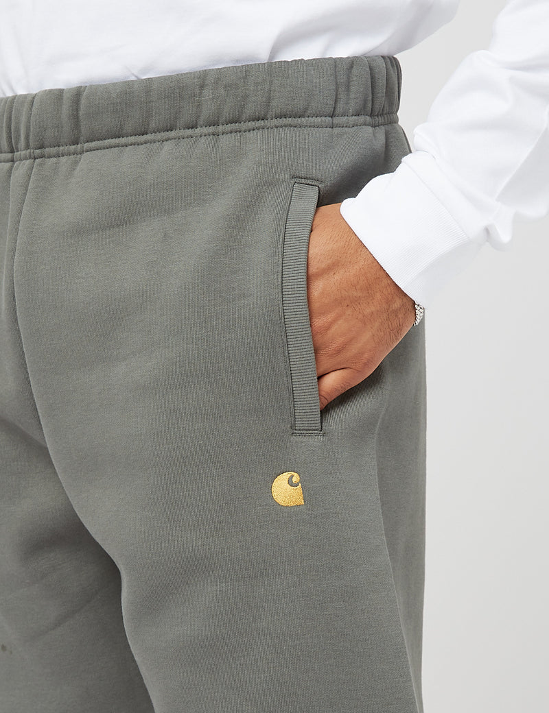 Carhartt-WIP Chase Sweat Short - Thyme Vert