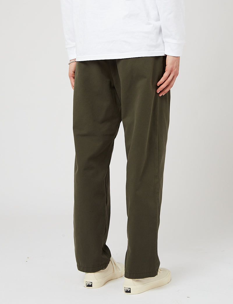 Carhartt-WIPカルダーパンツ（リラックス、テーパー）-サイプレスグリーン