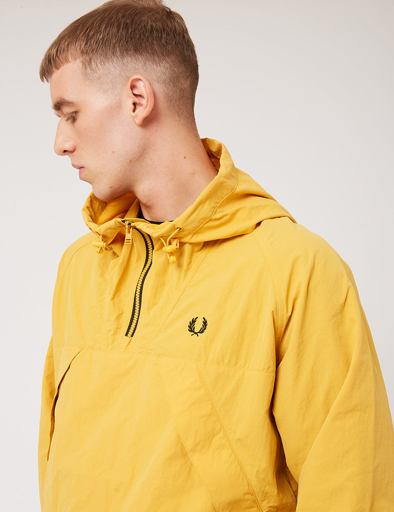 Fred Perry Half Zip Shell Jacket - Gold