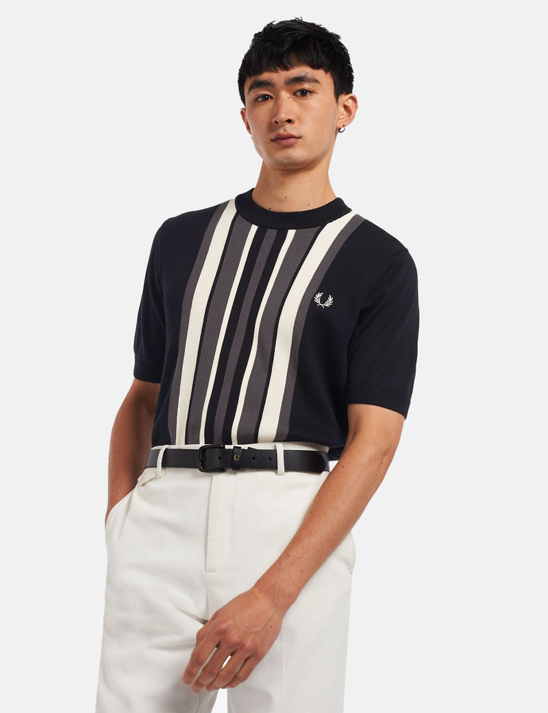 Fred PerryストライプニットTシャツ-ブラック