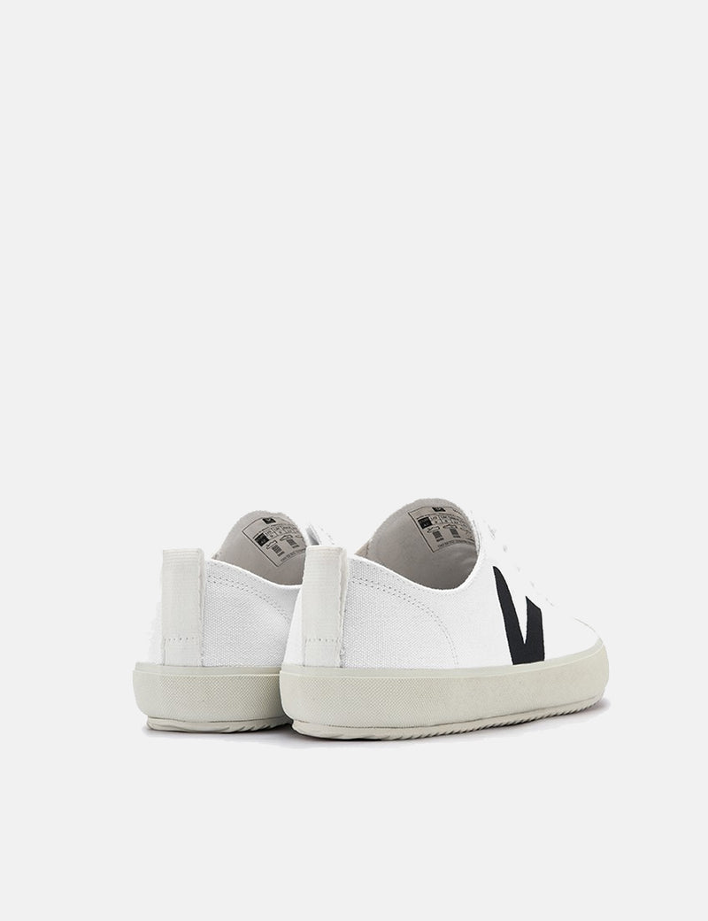 Veja Nova Canvas Sneaker - Weiß / Schwarz