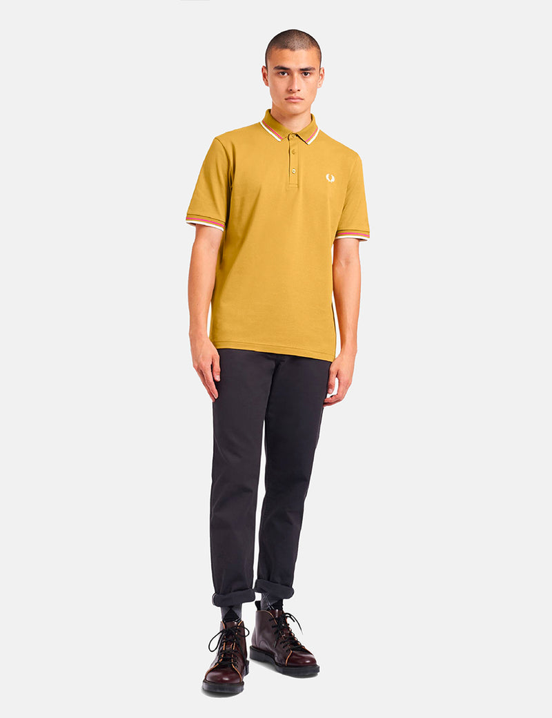 Fred Perry Made in Japan 폴로 셔츠-Mustard Gold