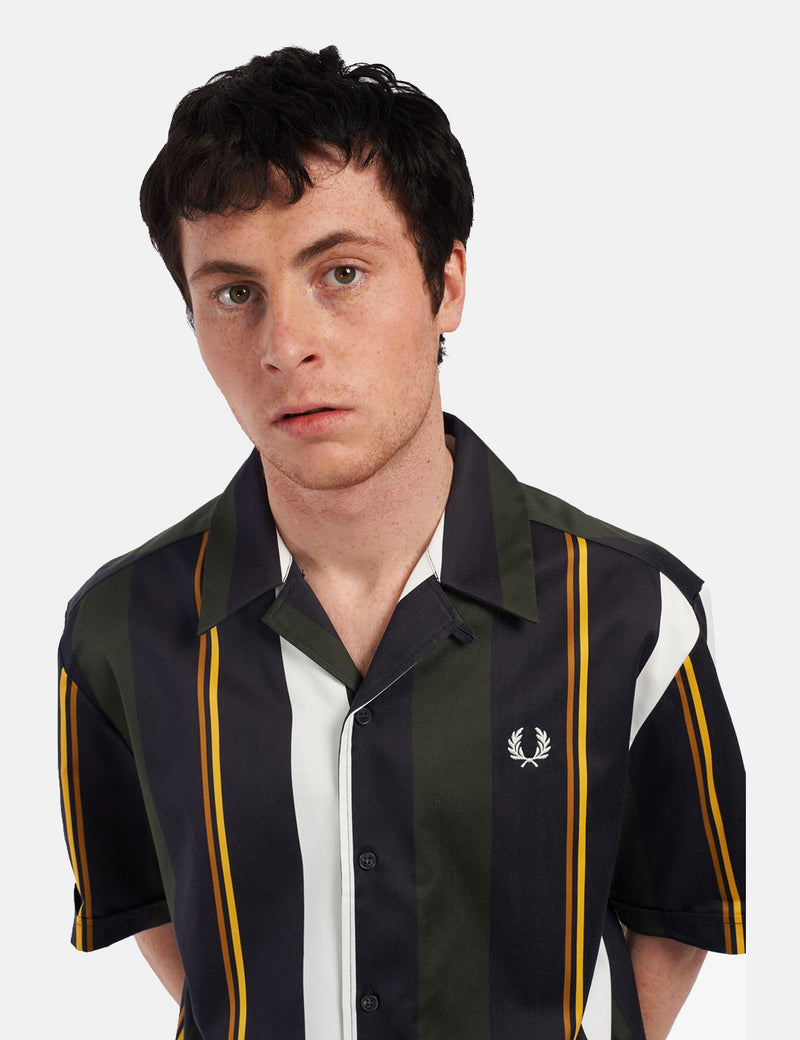 Fred Perry Vertical Stripe Revere Shirt - Hunting Green