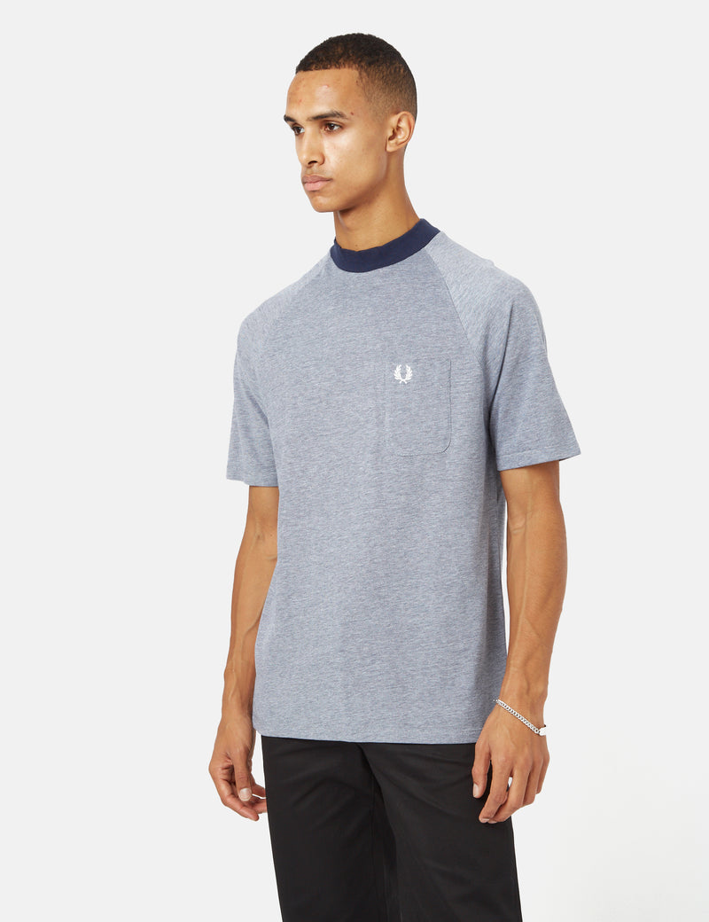 Fred Perry Two Tone Pique 티셔츠-카본 블루
