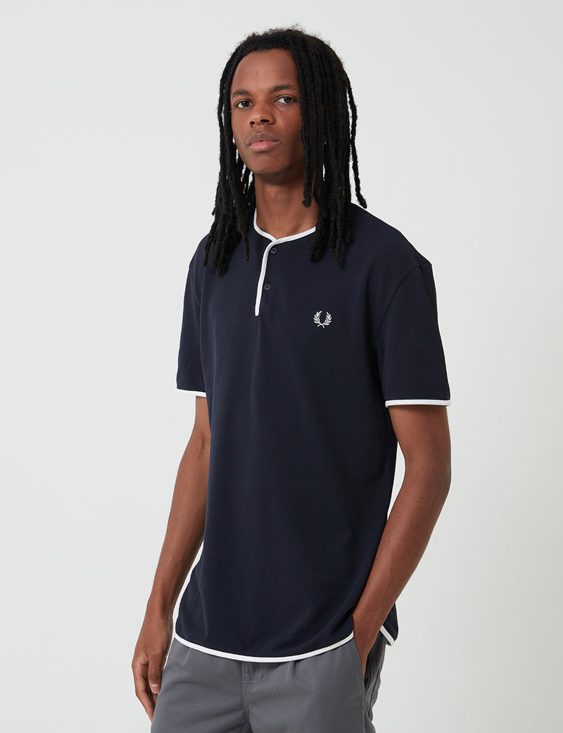 Fred Perry Reissues Henley T-Shirt - Navy Blue