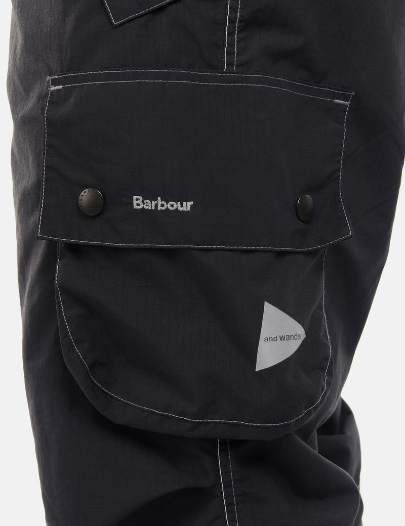 Barbour x And Wander Splits Hose (Relaxed, Taper) - Schwarz