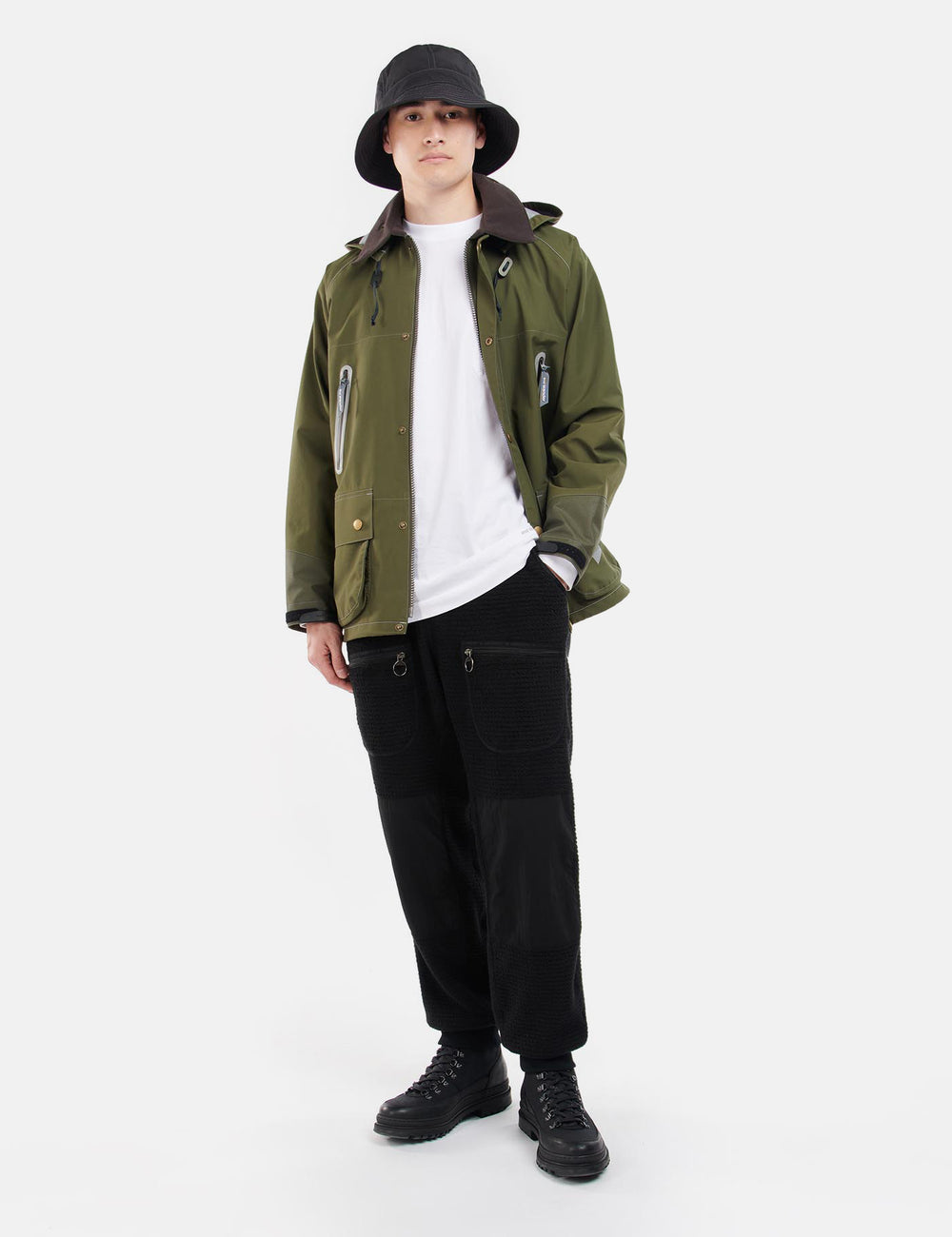 Barbour x And Wander 3L Coat - Dark Olive Green I Urban Excess. – URBAN  EXCESS