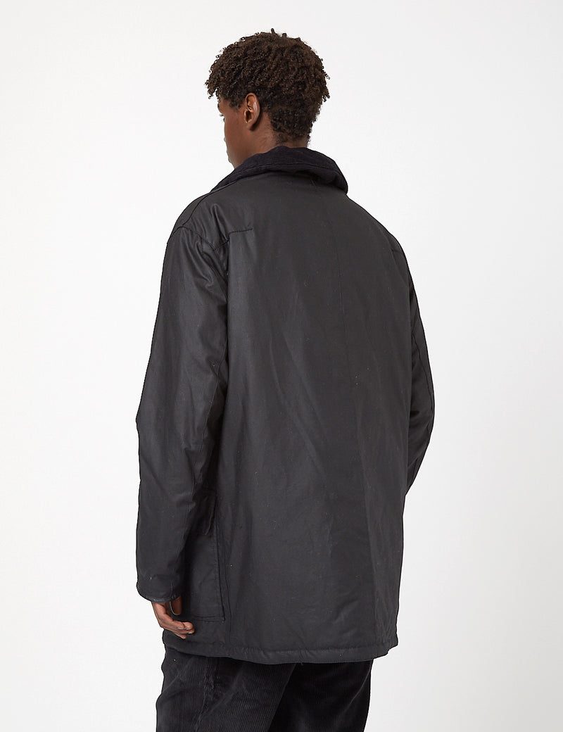 Barbour Gold Standard Supa-Border Waxed Jacket Black | URBAN EXCESS.