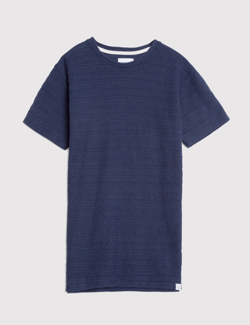Norse Projects Niels Textured StripeTシャツ-ネイビー