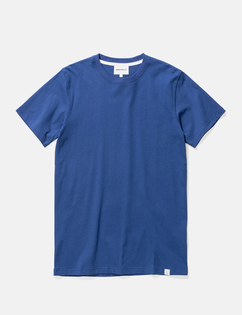 Norse Projects Niels Standard T-Shirt - Blau Dämmerung