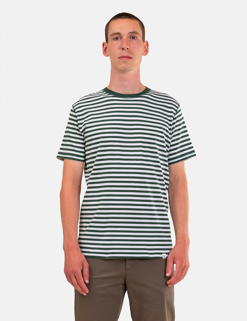 T-Shirt à Rayures Classiques Norse Projects Niels - Dartmouth Green