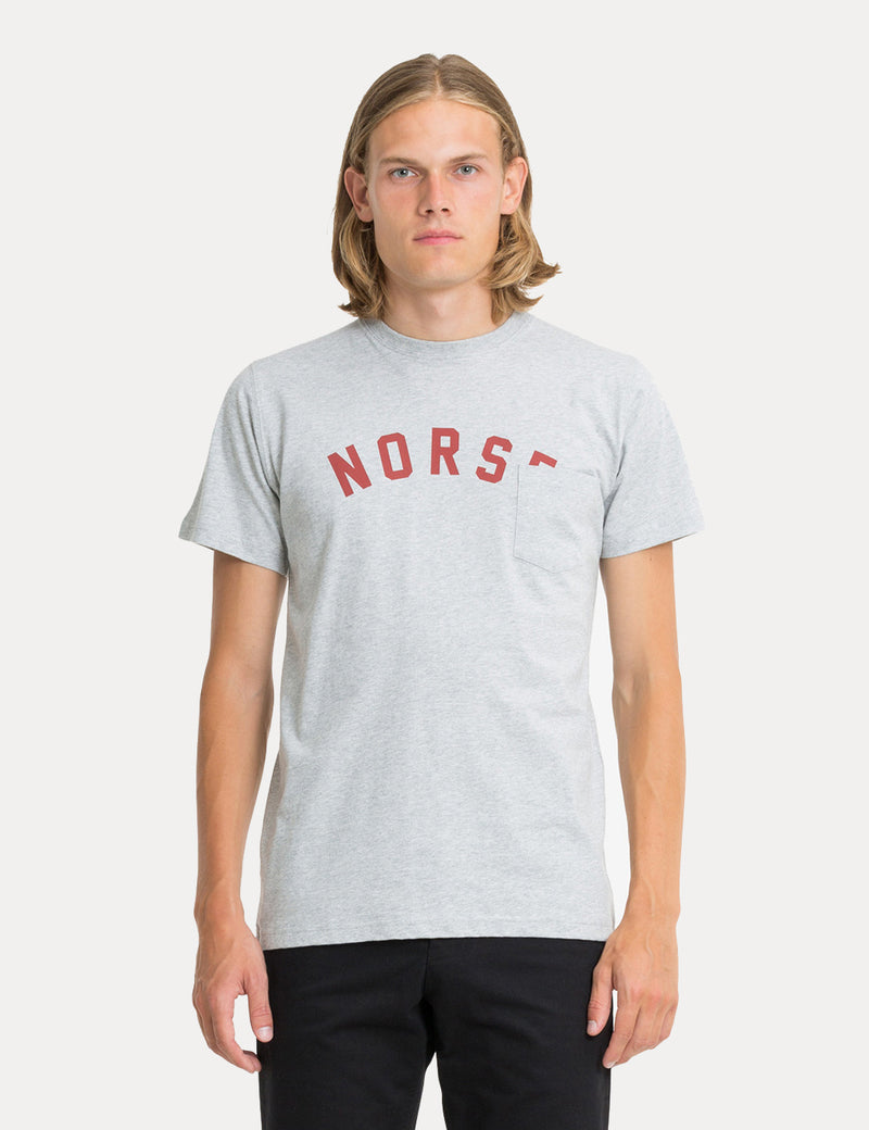 Norse Projects Niels ClassicIvyロゴTシャツ-ライトグレーメランジ
