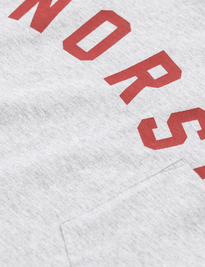 Norse Projects Niels ClassicIvyロゴTシャツ-ライトグレーメランジ