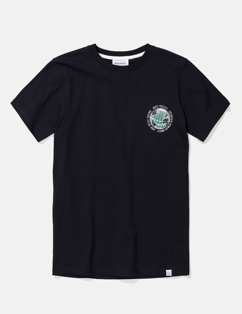 Norse Projects NielsGlobeロゴTシャツ-ダークネイビー
