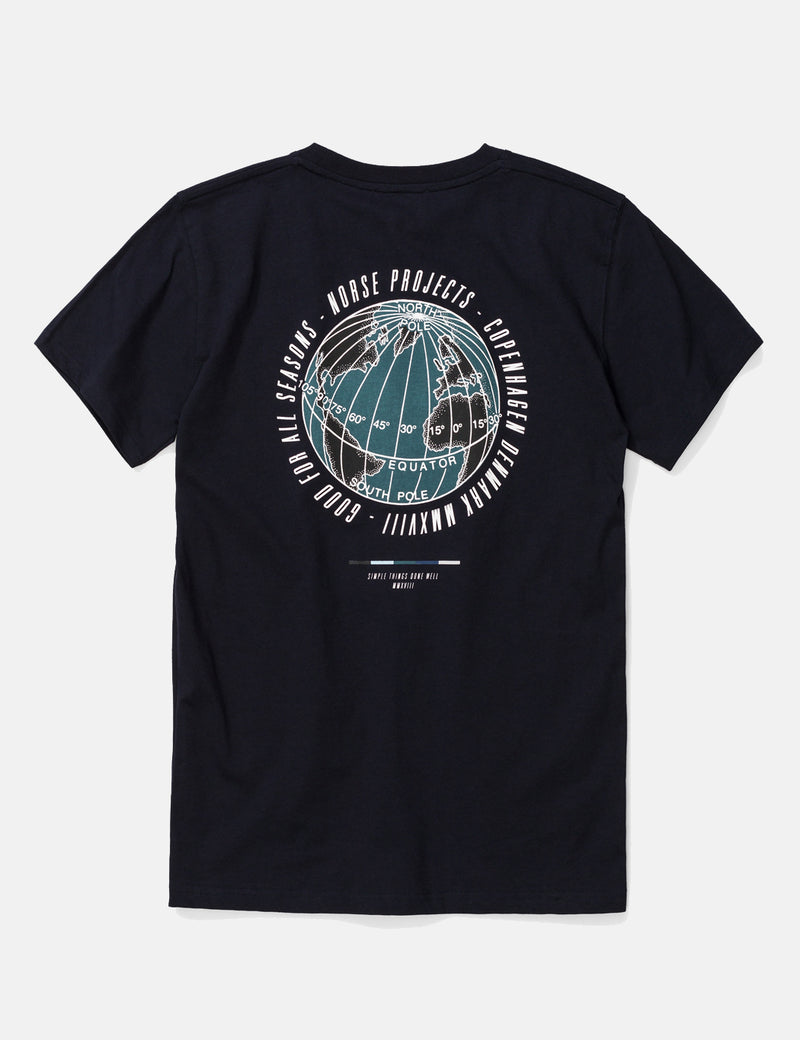 Norse Projects NielsGlobeロゴTシャツ-ダークネイビー