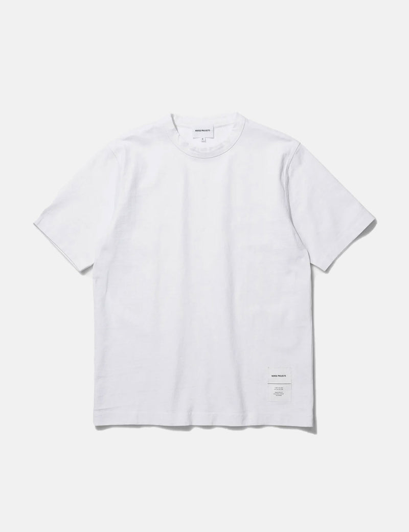 Norse Projects 홀거 탭 시리즈 티셔츠 - 화이트