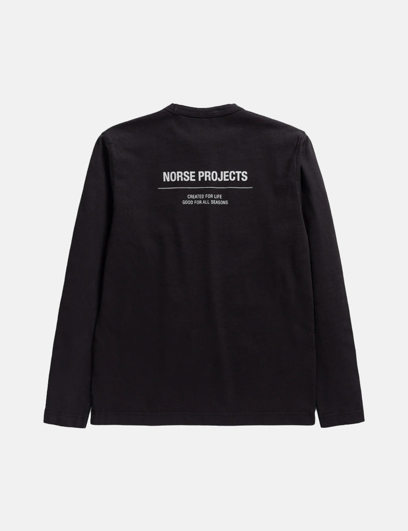 Norse Projectsシリーズロゴ長袖Tシャツ-ブラック