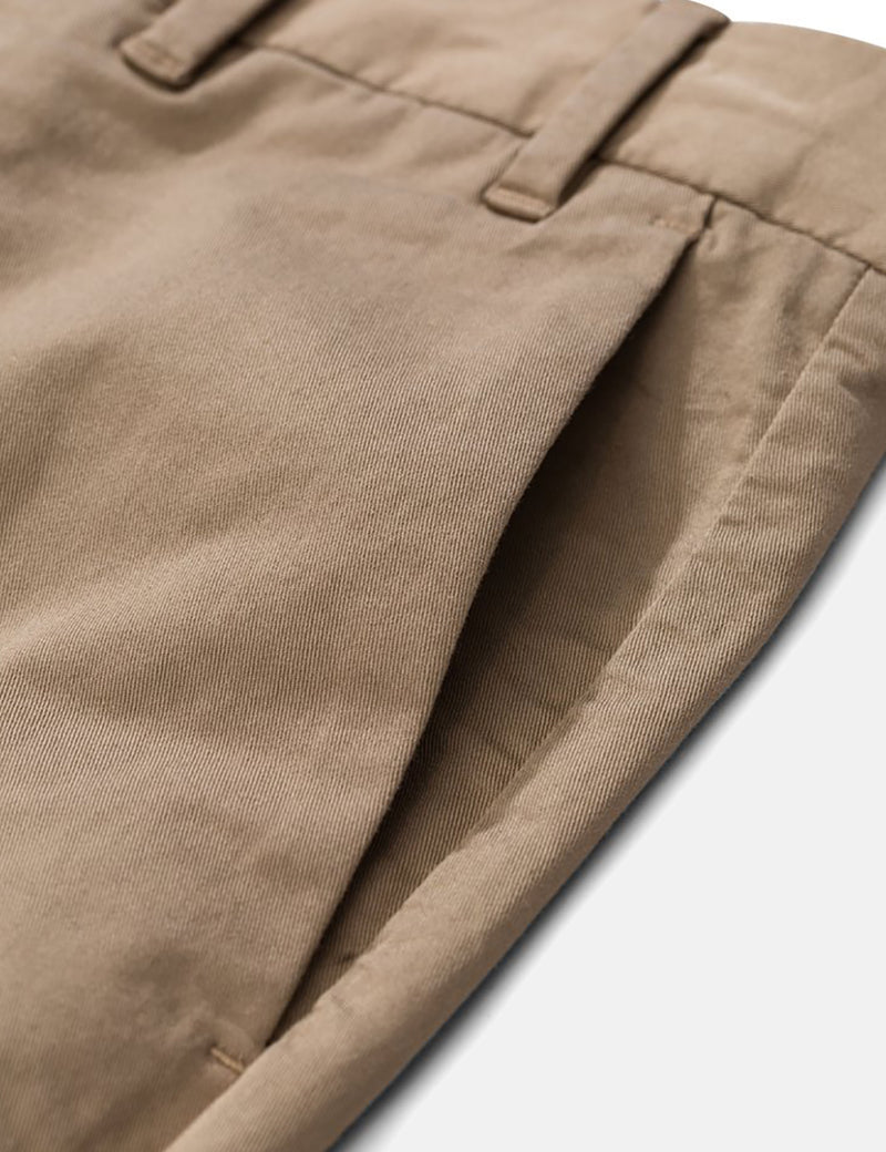 Norse Projects Aros Light Stretch Chino（スリム）-ユーティリティカーキ