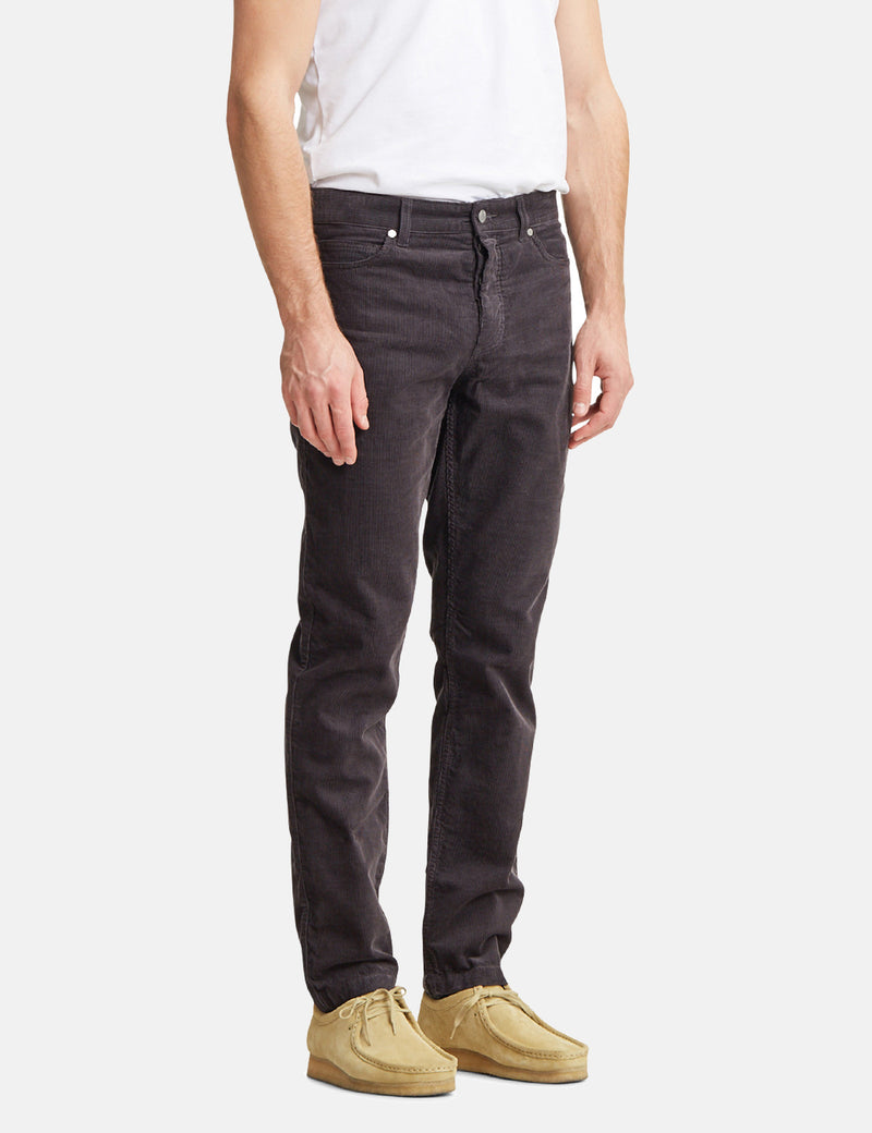 Norse Projects EdvardLightコーデュロイチノ-マグネットグレー