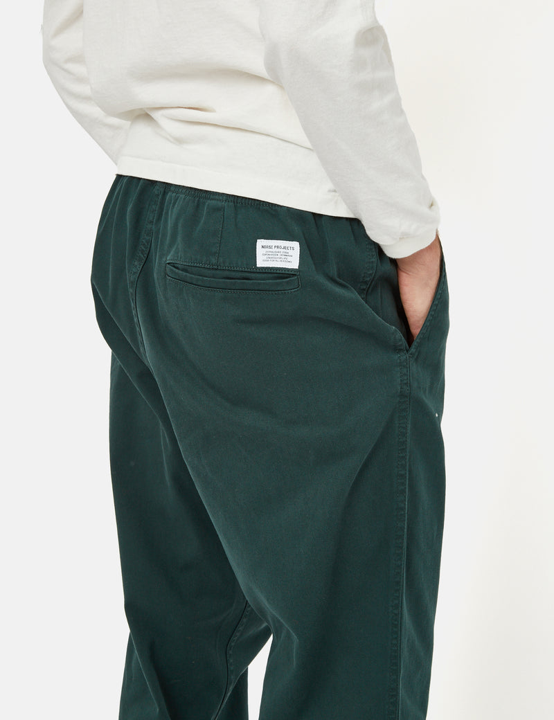 Norse Projects Ezra Hose (leichter Stretch) – Varsity Green