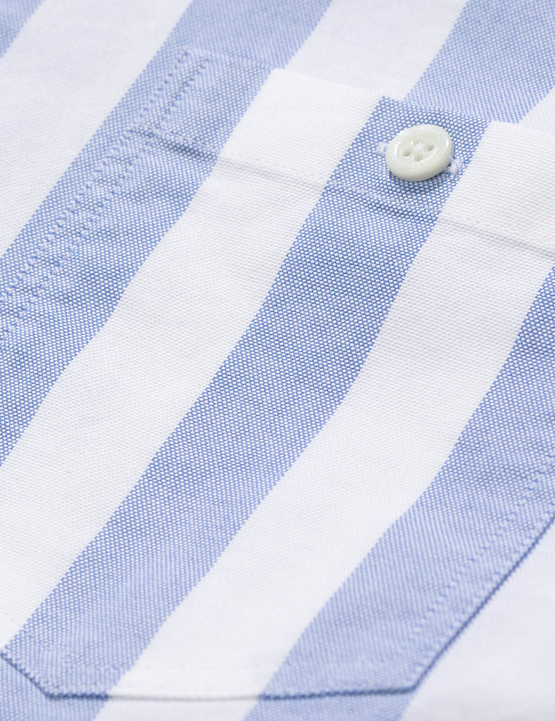 Norse Projects Theo Oxford Kurzarmhemd (Wide Stripe) - Hellblau