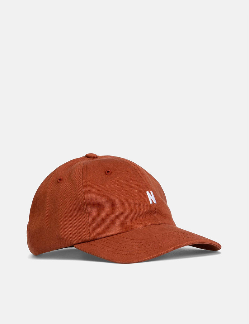 Norse Projects Twill 스포츠 캡-Madder Brown